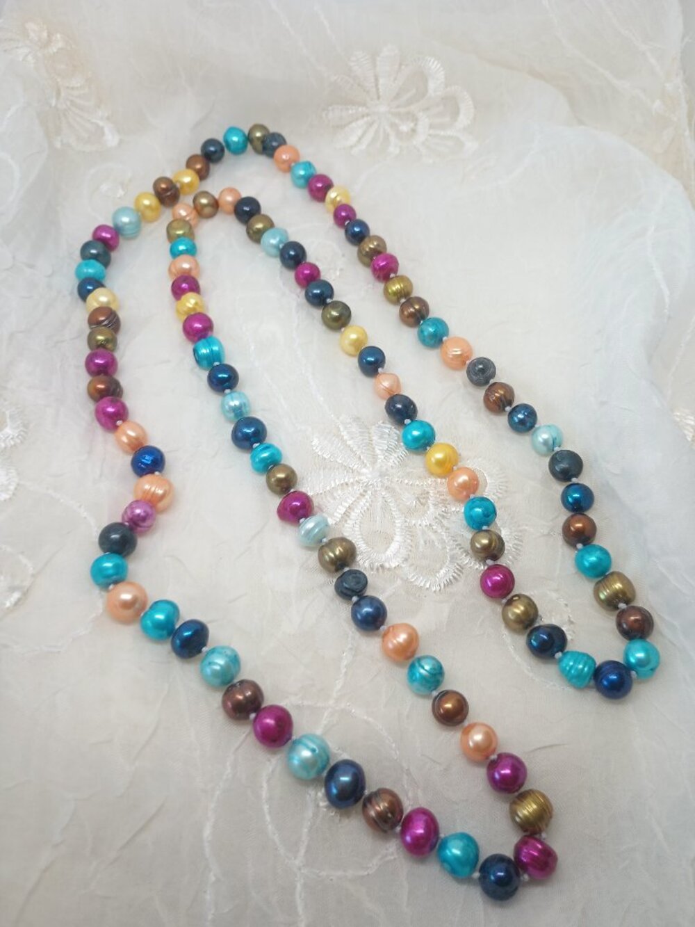 Share Savlano 7-8M Multi Color Freshwater Cultured knotted Natural Pearl Necklac - Picture 2 of 6